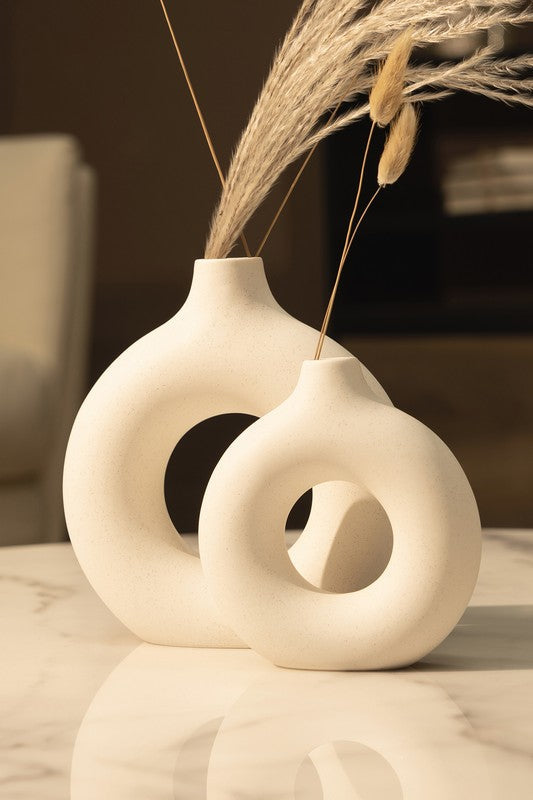 Modern Ceramic Vase Round Shape - 2 pcs/set - Premium Vase from ReeVe - Just $42! Shop now at Ida Louise Boutique