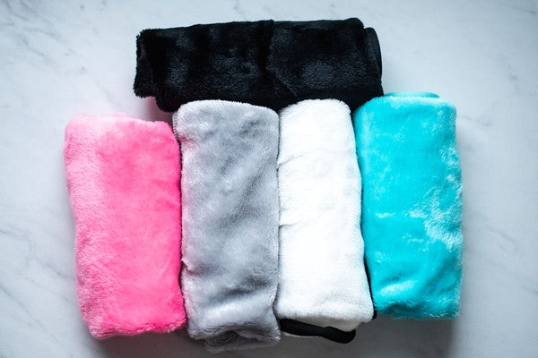 Soft Microfiber Makeup Remover Cloth - Premium Make Up Remover Cloths from Julia Rose - Just $18! Shop now at Ida Louise Boutique