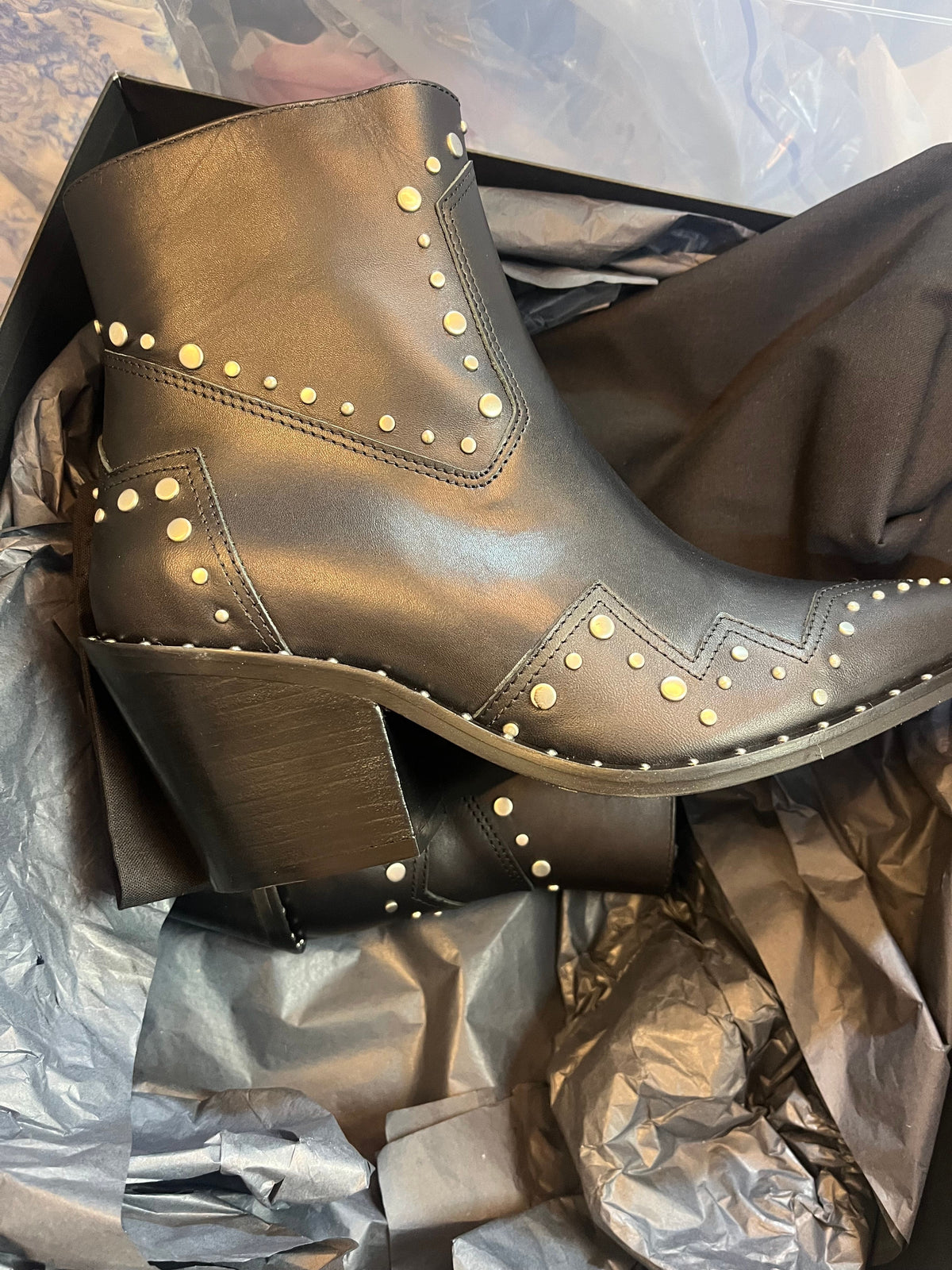 THE KOOPLES BLACK STUDDED BOOT