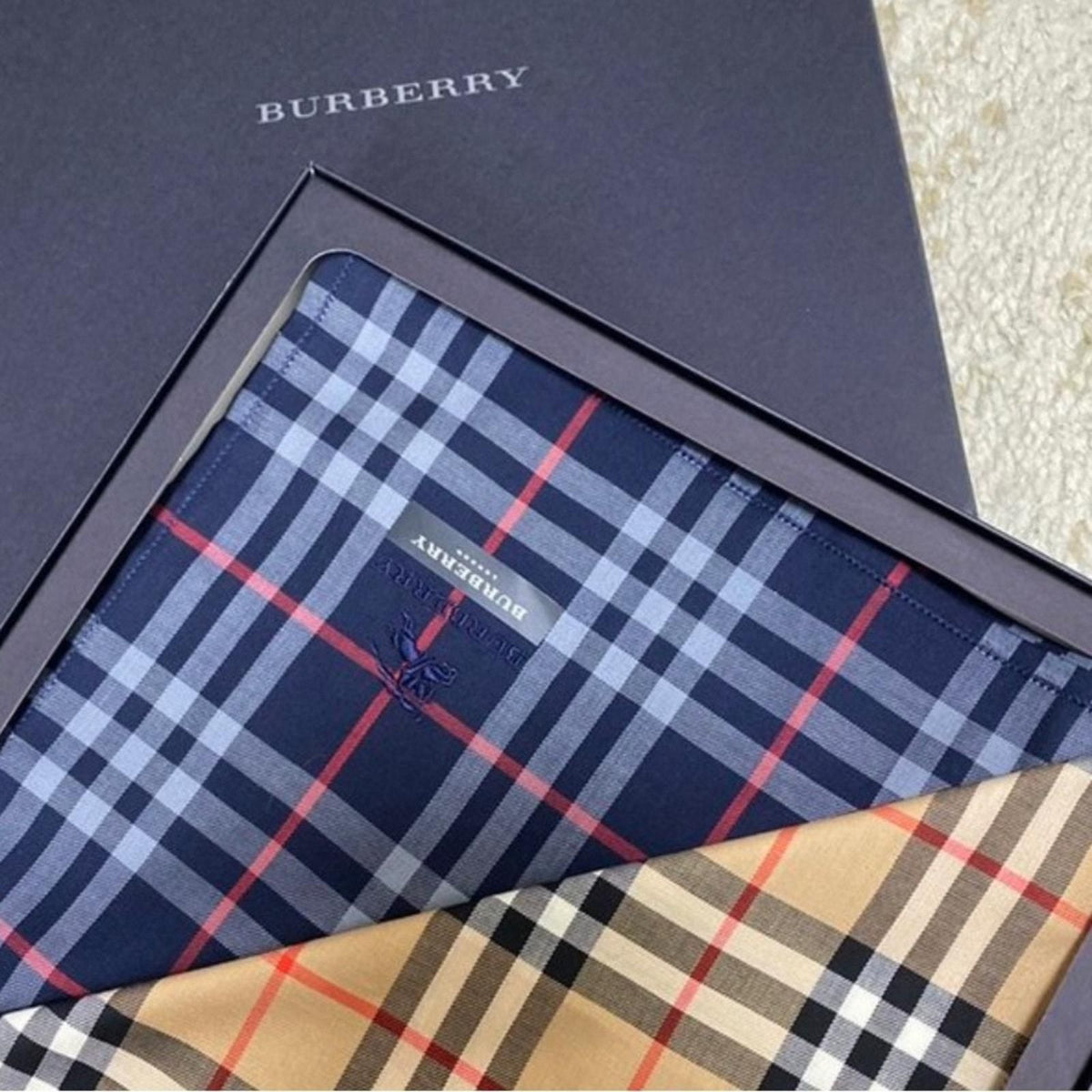BURBERRY SCARF WITH FULL SET PRELOVED