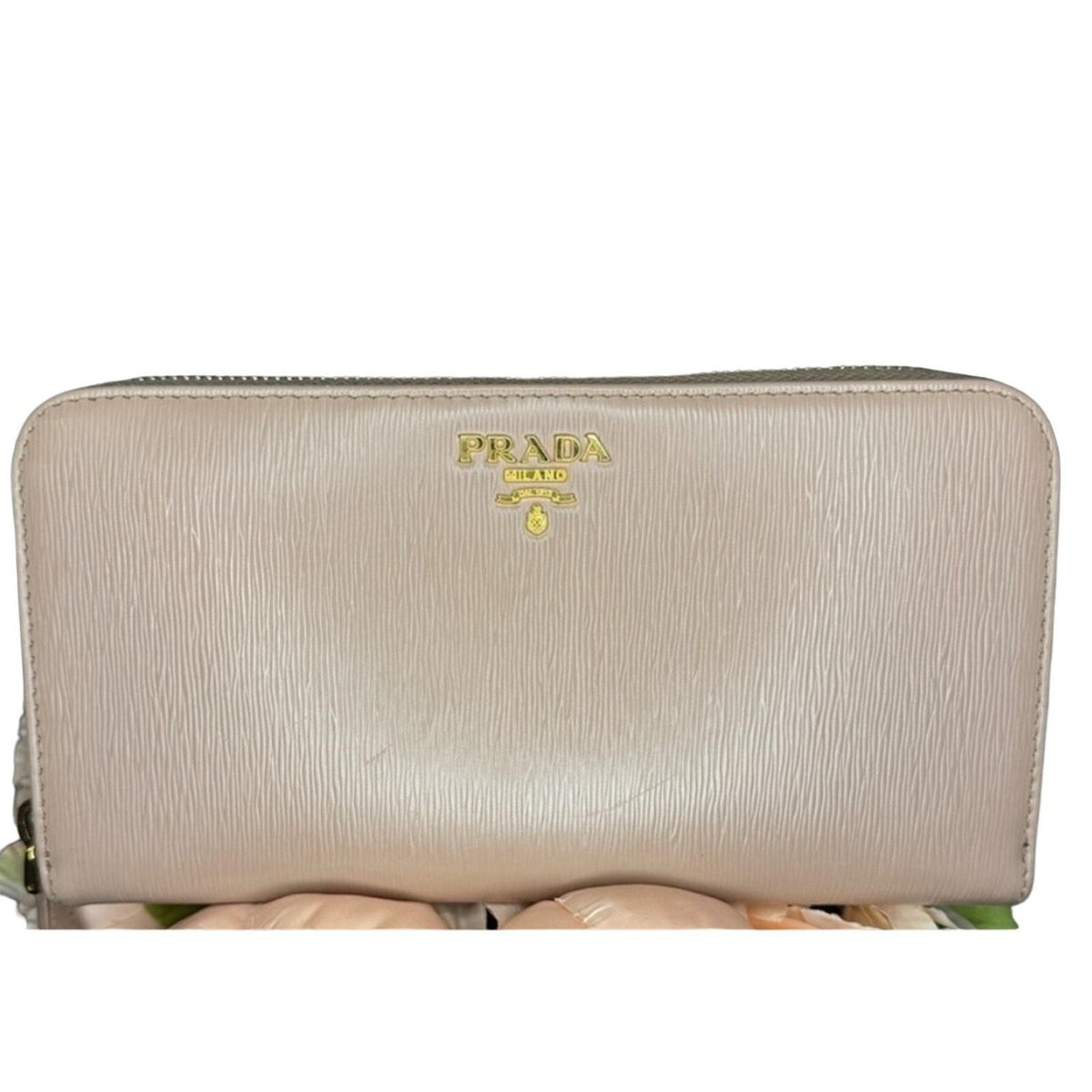 PRADA VITELLLO ZIP WALLET